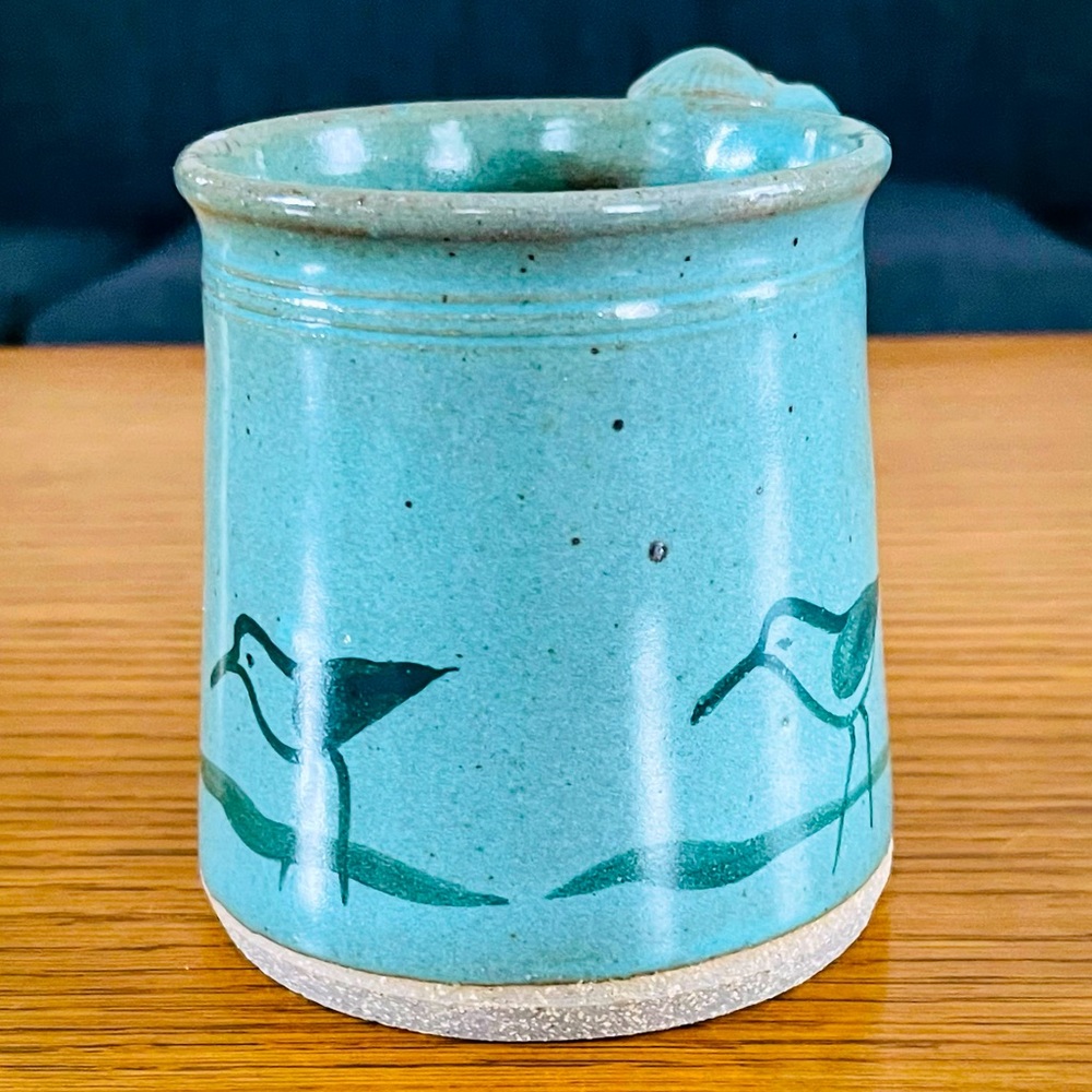 Vintage Sanibel Art Pottery Hand Painted Sandpiper made in the USA 4” H, 3.5” W - Picture 6 of 15